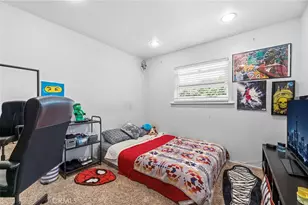 13329 Erwin, Van Nuys, CA 91401 - Photo 11