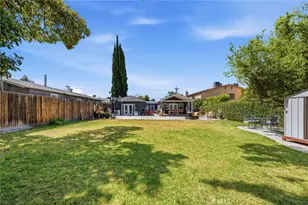 13329 Erwin, Van Nuys, CA 91401 - Photo 33