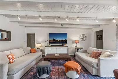 13329 Erwin, Van Nuys, CA 91401 - Photo 9