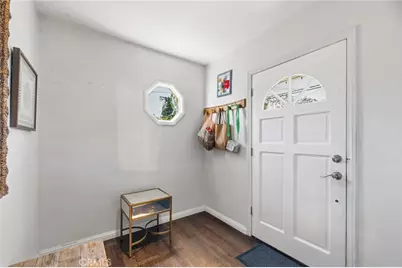 13329 Erwin, Van Nuys, CA 91401 - Photo 7