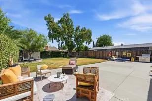 13329 Erwin, Van Nuys, CA 91401 - Photo 31
