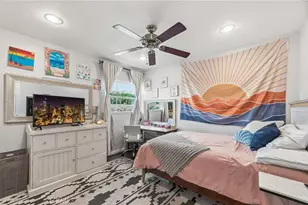 13329 Erwin, Van Nuys, CA 91401 - Photo 17