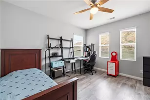 28753 Iron Village Dr, Valencia, CA 91354 - Photo 27