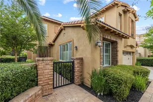 28753 Iron Village Dr, Valencia, CA 91354 - Photo 5