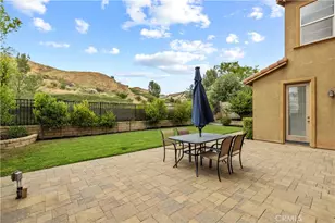 28753 Iron Village Dr, Valencia, CA 91354 - Photo 33