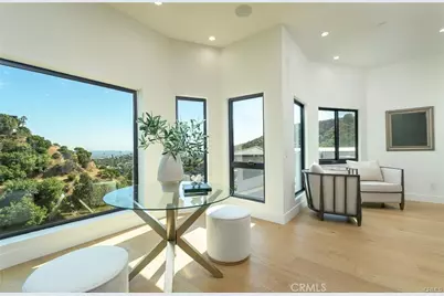 6438 Georgius, Los Angeles, CA 90068 - Photo 11