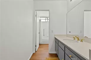 5454 Zelzah Ave, Encino, CA 91316 - Photo 15