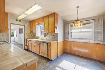 12635 Cumpston Street, Valley Village, CA 91607 - Photo 7