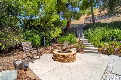 19611 Rosita Street, Tarzana, CA 91356 - Photo 39