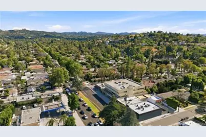 5237 Topanga Canyon, Woodland Hills, CA 91364 - Photo 9