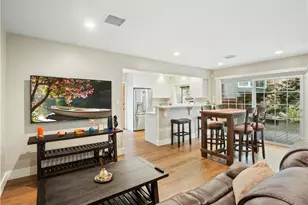 1118 N Beverly Glen Blvd, Los Angeles, CA 90077 - Photo 5