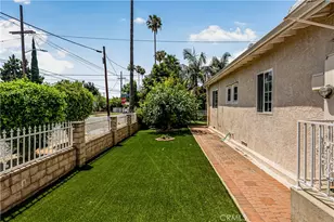 14305 Kittridge St, Van Nuys, CA 91405 - Photo 23
