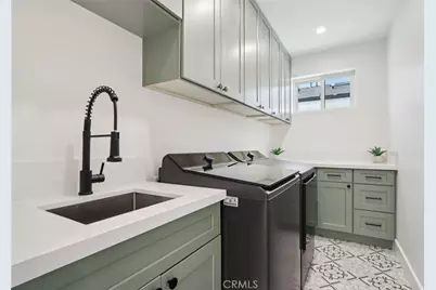 14929 Vose Street, Van Nuys, CA 91405 - Photo 17