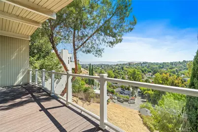 5102 Medina Road, Woodland Hills, CA 91364 - Photo 5