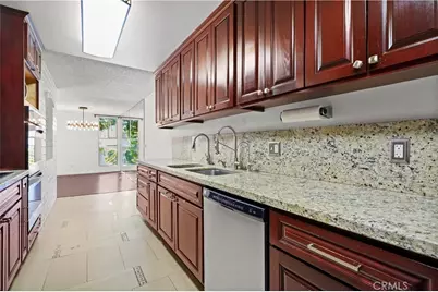 5330 Lindley #209, Encino, CA 91316 - Photo 9