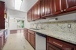 5330 Lindley, Encino, CA 91316 - Photo 9