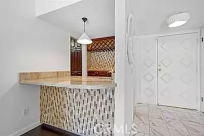 5330 Lindley, Encino, CA 91316 - Photo 5