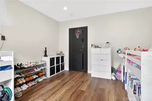 10260 Willow Spring Ln, Sunland, CA 91040 - Photo 15