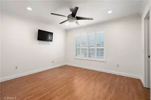 22038 Vanowen, Woodland Hills, CA 91303 - Photo 23