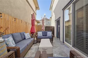 24045 Whitewater Dr, Valencia, CA 91354 - Photo 43