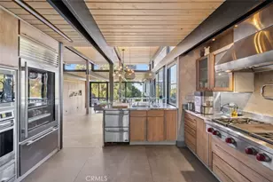 21090 Rios St, Woodland Hills, CA 91364 - Photo 31