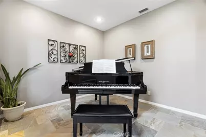 26004 Twain Place, Stevenson Ranch, CA 91381 - Photo 5
