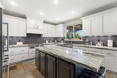 26004 Twain Place, Stevenson Ranch, CA 91381 - Photo 9