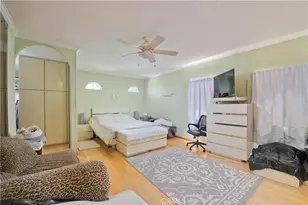 4618 Melbourne, Los Angeles, CA 90027 - Photo 11