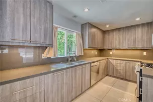 20516 Clark St, Woodland Hills, CA 91367 - Photo 7