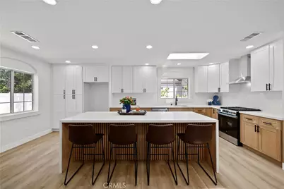 15013 San Jose, Mission Hills (San Fernando), CA 91345 - Photo 13
