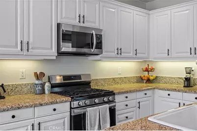28356 Santa Rosa, Saugus, CA 91350 - Photo 7