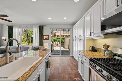 28356 Santa Rosa, Saugus, CA 91350 - Photo 9