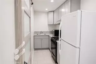 17144 Burton St, Lake Balboa, CA 91406 - Photo 17
