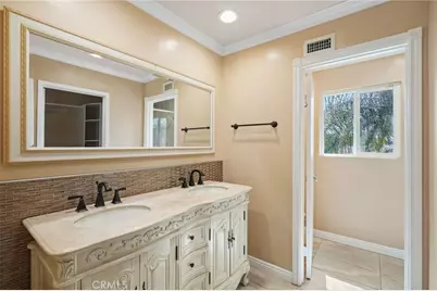 8333 Topeka Drive, Northridge, CA 91324 - Photo 43
