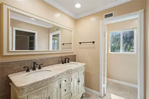 8333 Topeka Dr, Northridge, CA 91324 - Photo 43