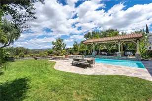 24705 Tiburon, Valencia, CA 91355 - Photo 53