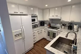 179 Gazania Ct, Thousand Oaks, CA 91362 - Photo 3