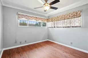 10521 Blucher, Granada Hills, CA 91344 - Photo 19