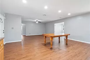 10521 Blucher, Granada Hills, CA 91344 - Photo 9