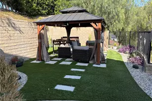 1016 Crown Hill, Simi Valley, CA 93063 - Photo 7