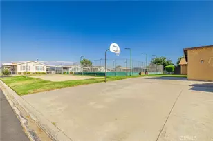 2121 E E Ave I, Lancaster, CA 93535 - Photo 31