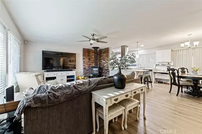 42901 Willow West Court, Lancaster, CA 93536 - Photo 3