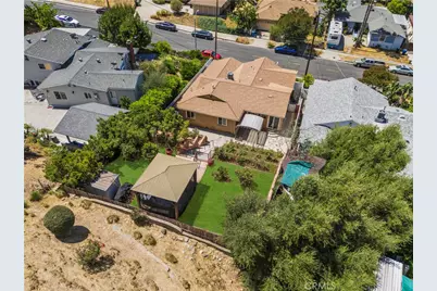 10101 Lanark Street, Los Angeles, CA 91352 - Photo 11