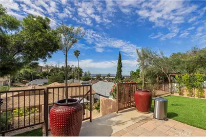 10101 Lanark Street, Los Angeles, CA 91352 - Photo 49