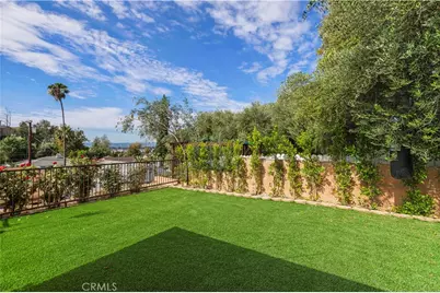 10101 Lanark Street, Los Angeles, CA 91352 - Photo 57