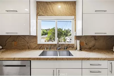 10101 Lanark Street, Los Angeles, CA 91352 - Photo 23