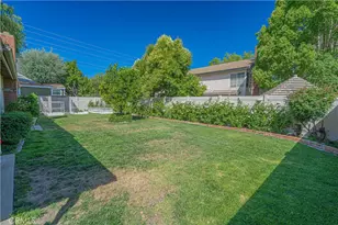 23429 Via Elisandra, Valencia, CA 91355 - Photo 47