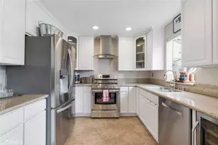 21125 Lassen St, Chatsworth, CA 91311 - Photo 9