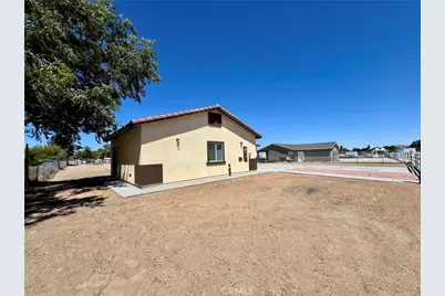 40719 171th Street, Lake Los Angeles, CA 93535 - Photo 7