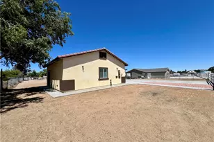 40719 171th St, Lake Los Angeles, CA 93535 - Photo 7